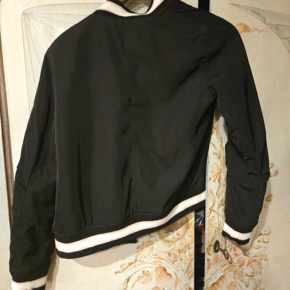 Trouve jacket - Picture 2 of 2